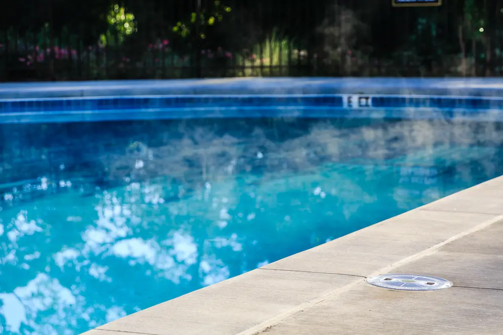 Heated swimming pool
